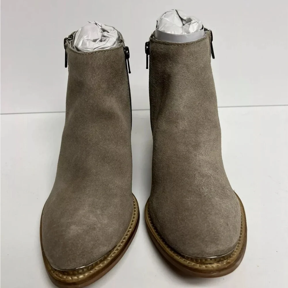 Diba True Womens Start Line Bootie Size 7.5 M